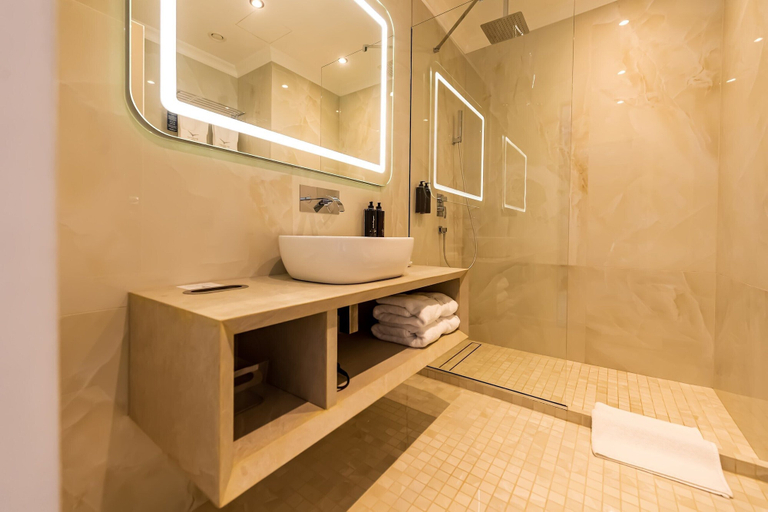 Bathroom 4, Sky Airport Hotel, Cluj-napoca