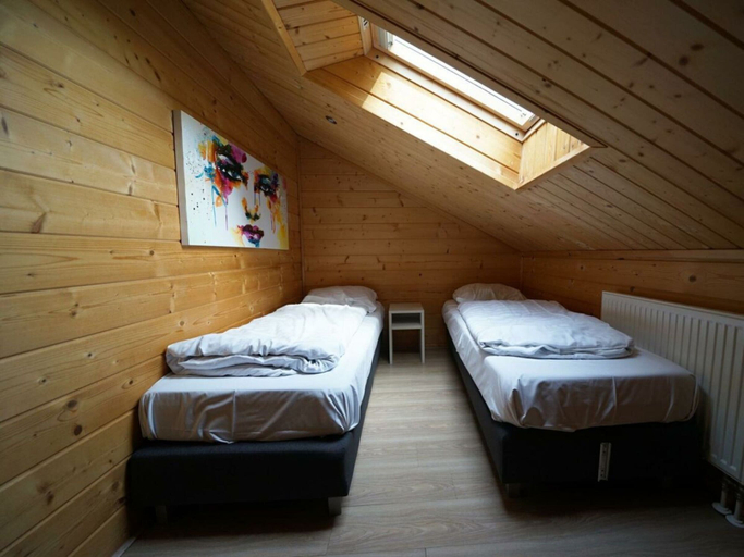Room 5, Boekhorst L"etage 12, Lochem