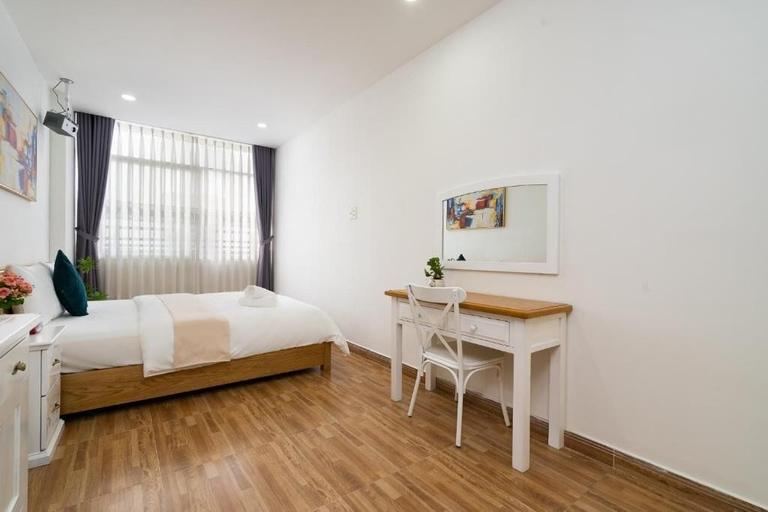 Room 3, The Lee Hotel, District 1