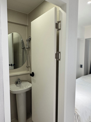 Bathroom 3, The dongdaemun hostel, Jung