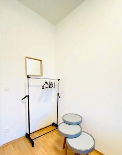 Room 4, Affordable Room in a Calm Neighborhood, Wien