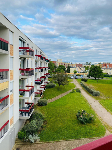 Property grounds 4, SADAM Nest, Sarthe