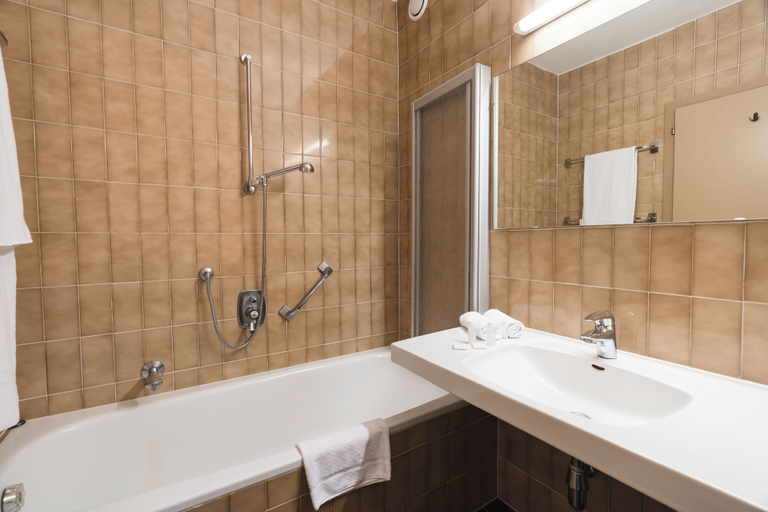 Bathroom, Smart Hotel Firn, Bolzano