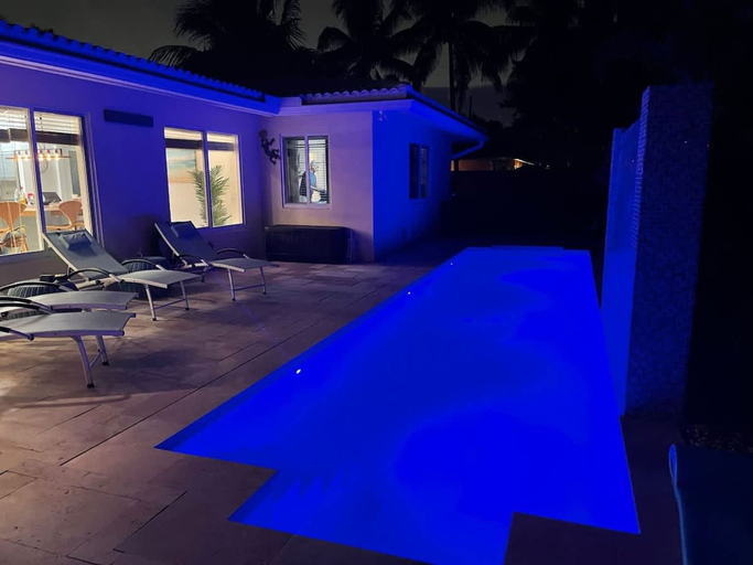 Room 4, Walking From the Beach 3Br Villa, Broward