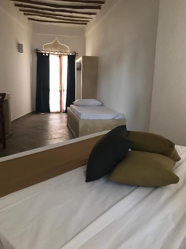 Bedroom 3, Sea View Lodge Boutique Hotel, Kusini
