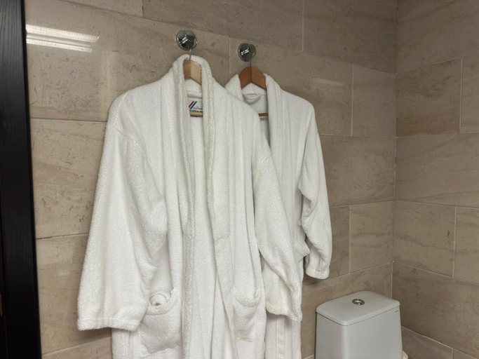 Bathroom 3, Puerta de Africa, Ceuta