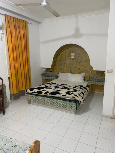 Room 5, Hôtel Russie, Sidi El Béchir