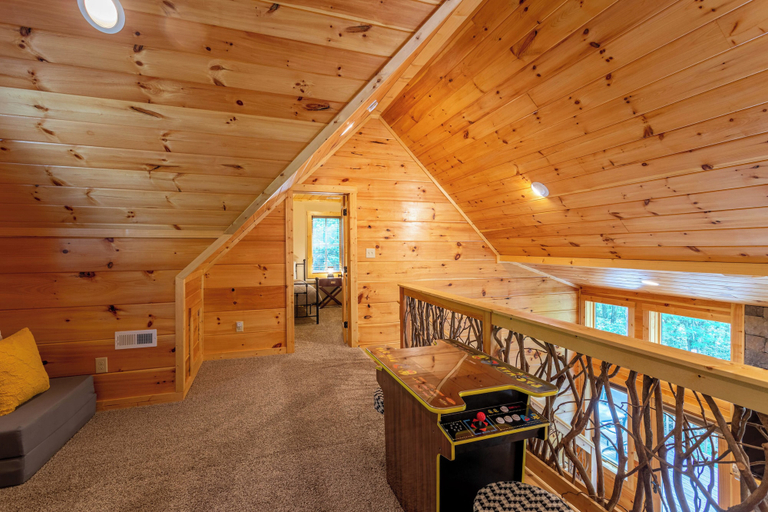 Interior 5, Laurel Creek Lodge, Watauga