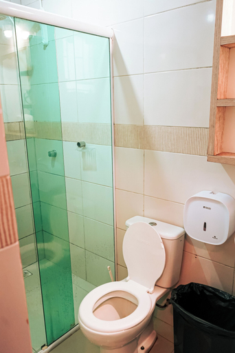 Bathroom 4, Sea Wolf Surf Club - Hostel, Florianopolis