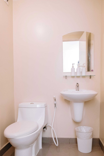 Bathroom 3, The Sleek & Chic Hideaway, Iloilo City