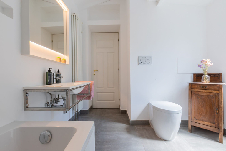 Room 2, Charming Colorful Brick by Wonderful Italy, Torino