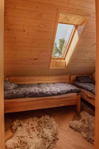 Room 5, Cottage With Private Hot Tub in Stecowka, Cieszyn