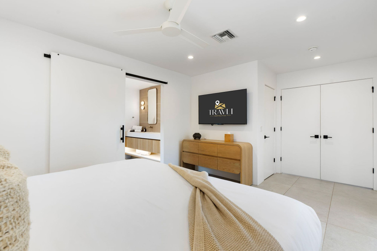 Room 3, NEW The Dreyfus Resort Pool Designer Home, Maricopa