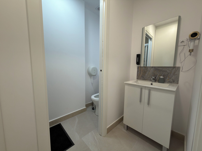 Bathroom 4, Hotel Boutique Traveler 360, Madrid