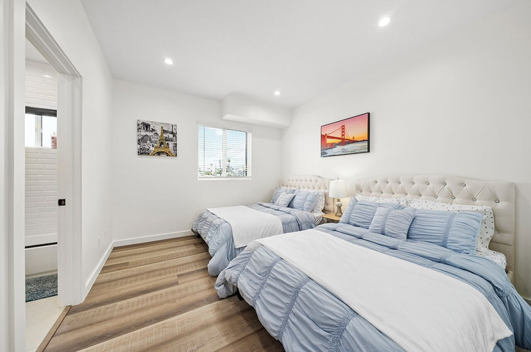 Room 3, 4bd 2730, Los Angeles