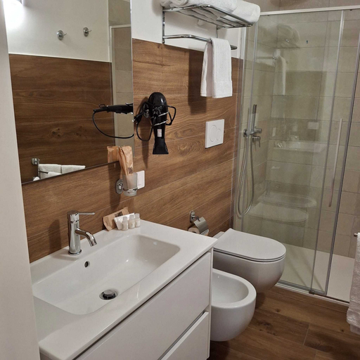 Bathroom 5, LE TERRAZZE DI ALFREDO, Bari