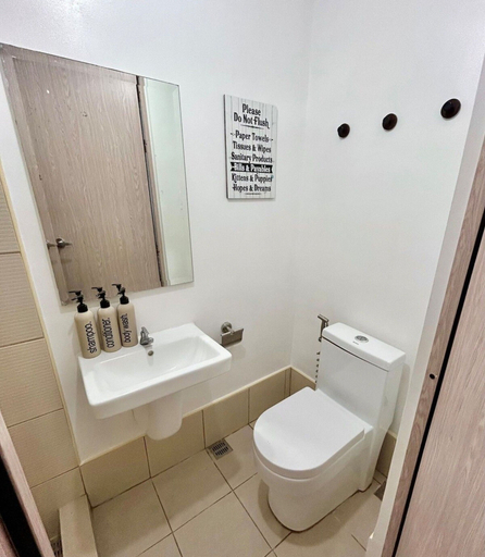 Bathroom 3, Your Perfect Dasmarinas Getaway, Dasmariñas