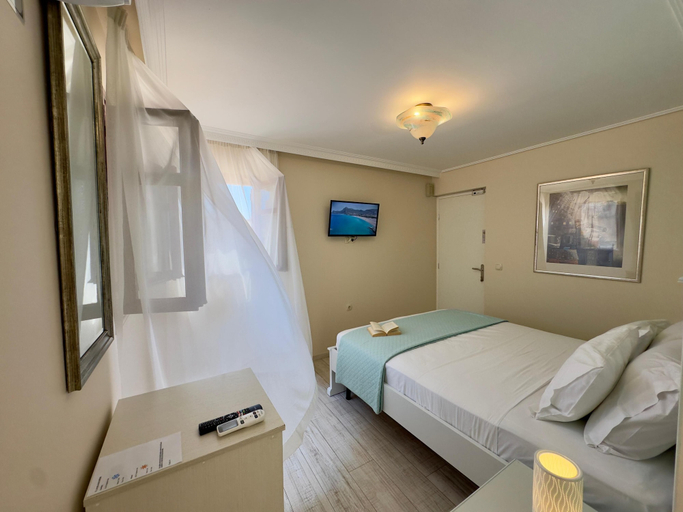 Bedroom 4, Theasis Athens, Attica