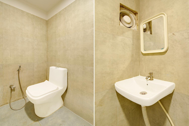 Bathroom 4, Hotel Vaishnavi Classic, Hyderabad