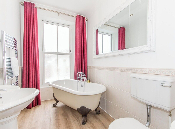 Bathroom 4, Admiralty street by Pureserviced, Plymouth