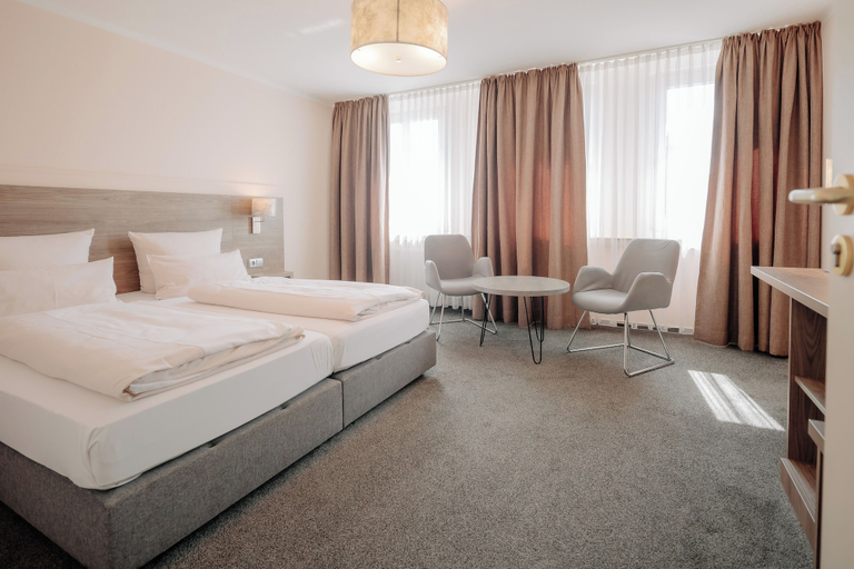Bedroom 4, Parkhotel Lingen by Hackmann, Emsland