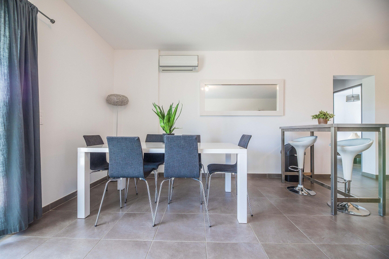 Dining 3, Corsican Flat With Pergola, Corse-du-Sud