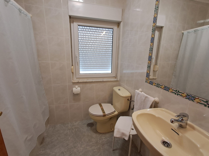 Bathroom 4, La Casona, Cantabria
