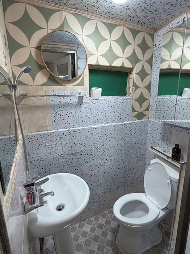 Bathroom, Stay Everyday, Geum-cheon