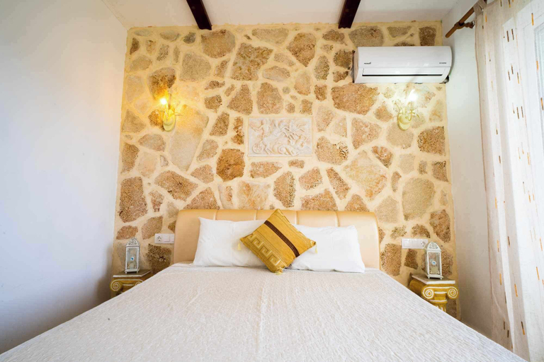 Room 3, Farkia Exclusive Suites, South Aegean
