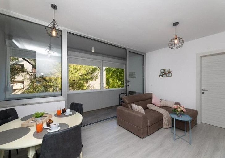 Dining 5, Leora Deluxe Apartment, Split