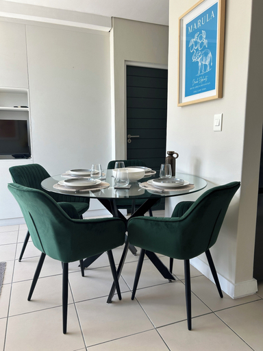 Dining 5, Decks Apartment by ITC Hospitality, City of Cape Town