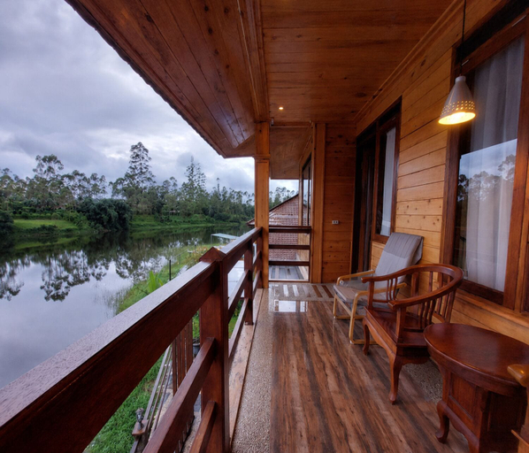 Property grounds 2, Cozzy Villa Komando Pangalengan, Bandung