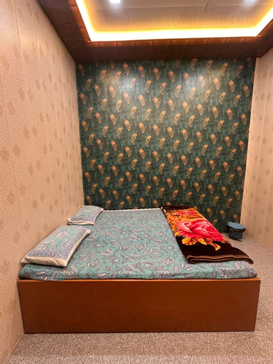 Room 3, Babu Vishwanath Singh PG, Varanasi