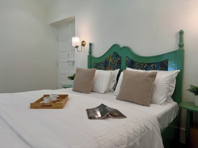 Room 2, NauKothi Jaipur, Jaipur