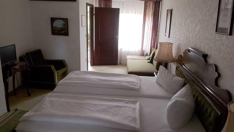 Bedroom 2, Hotel-Gasthof Resengörg, Forchheim