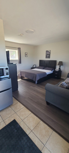 Bedroom 2, Tay Motel, Simcoe