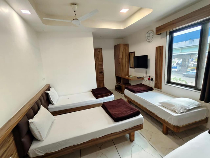 Bedroom 1, Hotel Milan, Ahmadabad