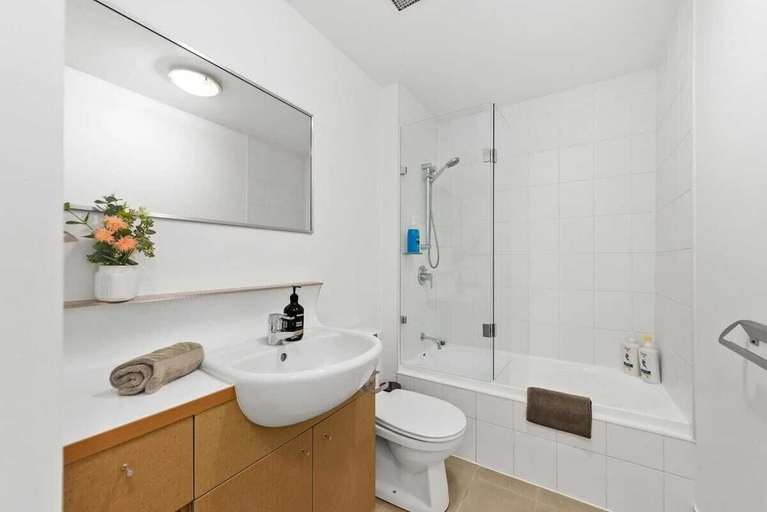 Interior 4, Home Away From Home! 2bed/1bath/car/pool~2kms CBD, Fortitude Valley