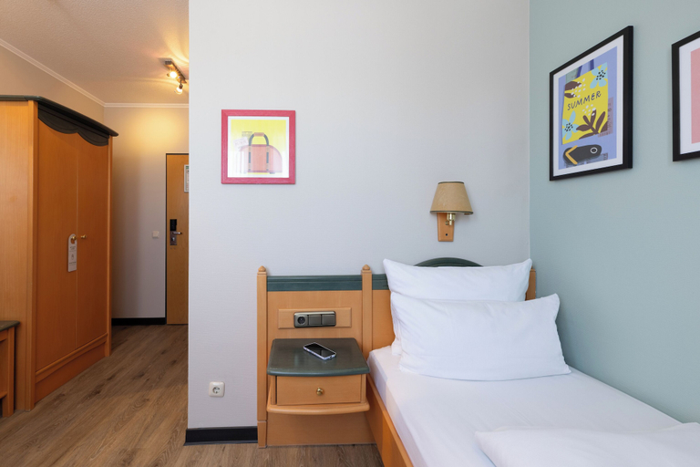 Bedroom 4, Hotel Elisenhof, Mönchengladbach