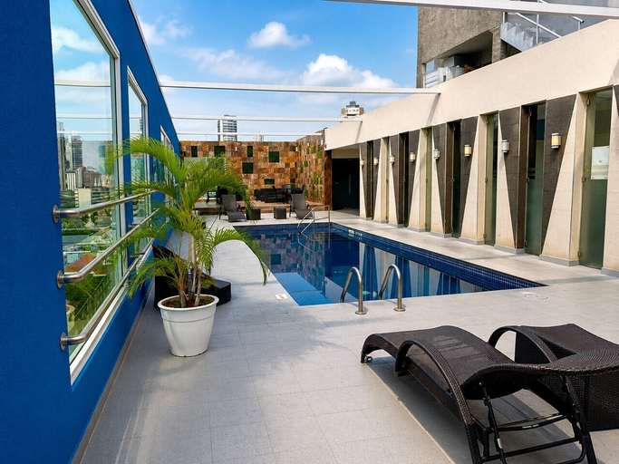 Pool, The District Hotel Panama, Panamá