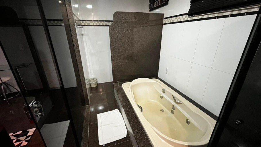 Bathroom 2, Motel Xeque Mate, Ji-Paraná