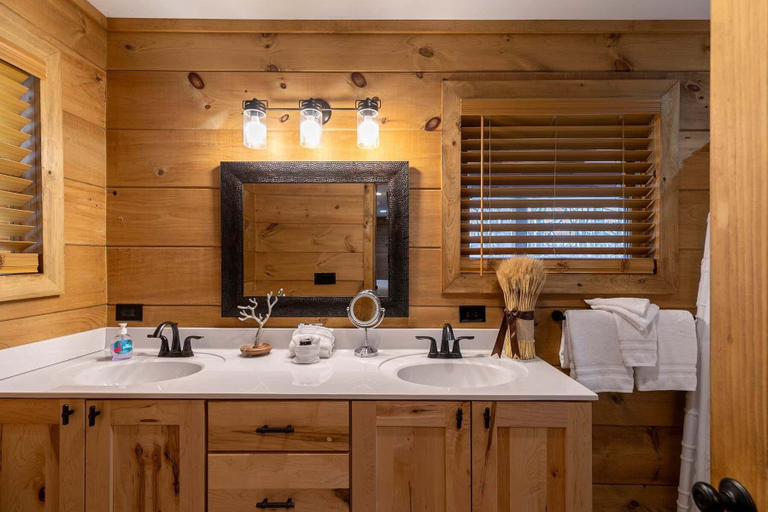 Bathroom 3, Signature Ridge Lodge, Watauga
