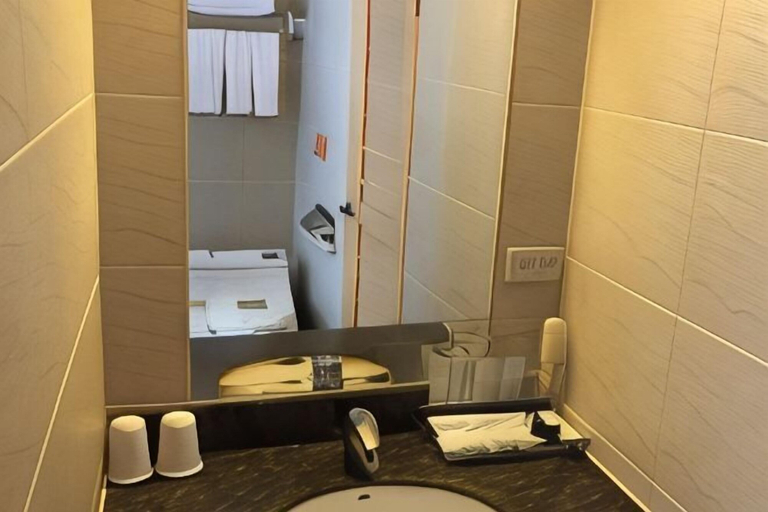 Bathroom 4, Hub Hotel Ximen-inn Kunming, Taipei City