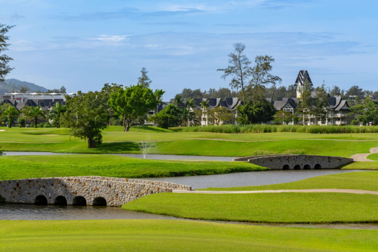 Golf, New 2 BR Apt Golf View - Ozone 108-156, Phuket Island