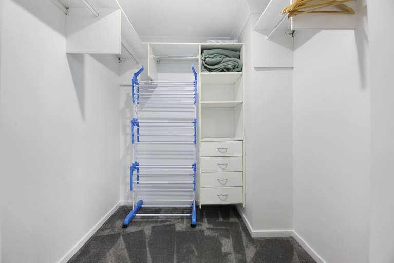 Interior 3, Spacious 2-bed Stay on Marine Parade, Gold Coast
