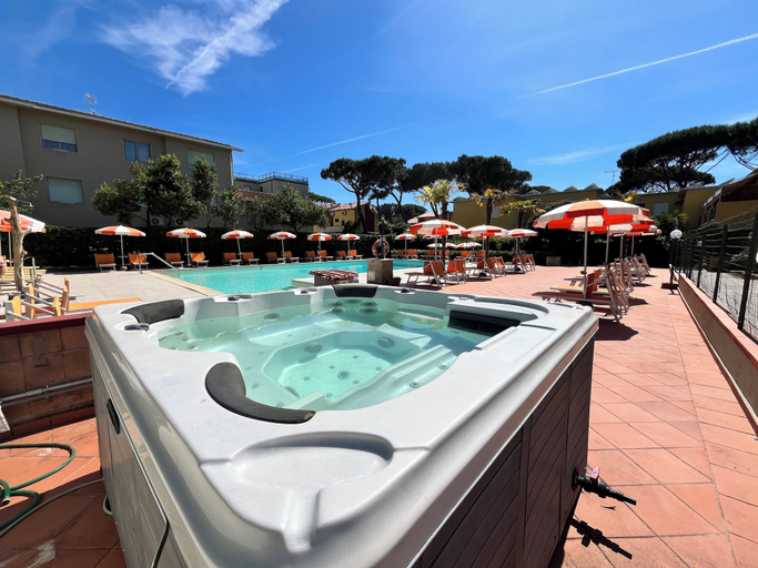 Others 1, Residence le Rose, Livorno