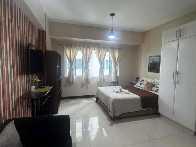 Bedroom 4, Morgan Suite BGC across5 Venice Canal Mall free Pool gym, Taguig
