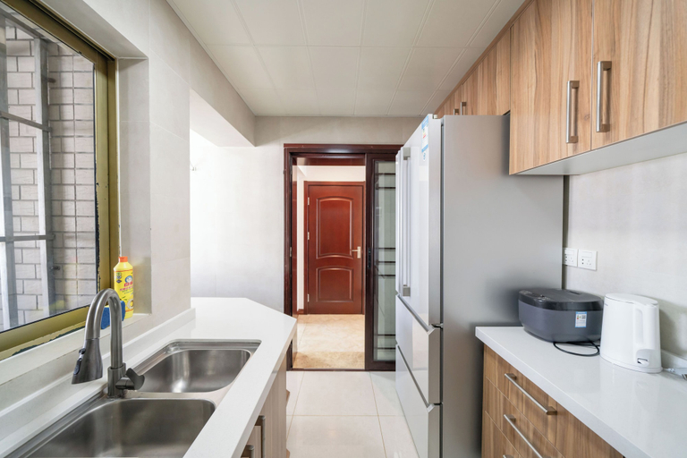 Private kitchen 2, Tyms 3BR 2BA Tianhe Garden Near Metro, Shanghai