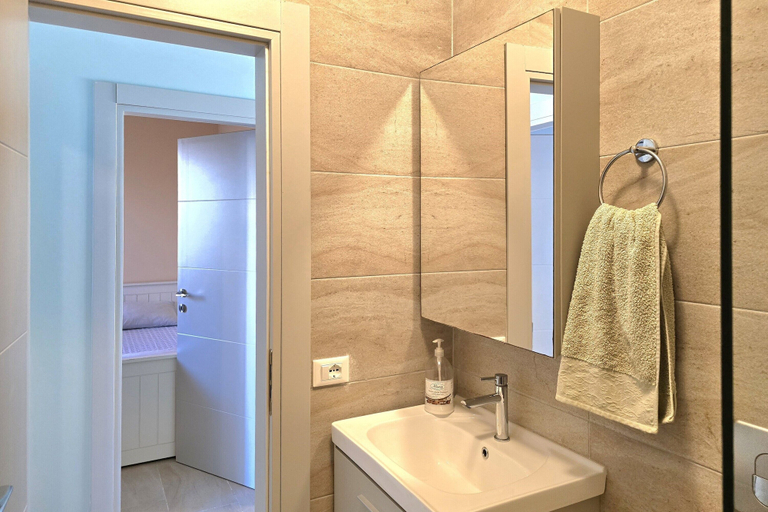 Bathroom 4, Lura 2 Holiday Homes 127, Durrësit