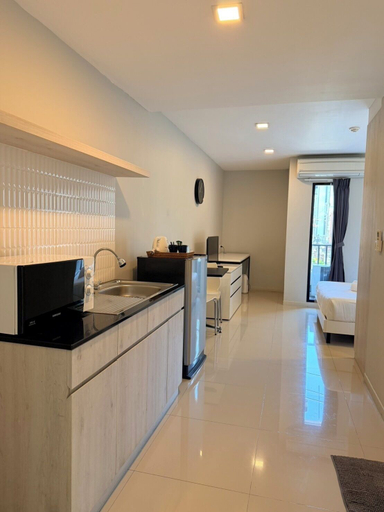 Others 5, LKN Grand Ratchathewi, Pathum Wan